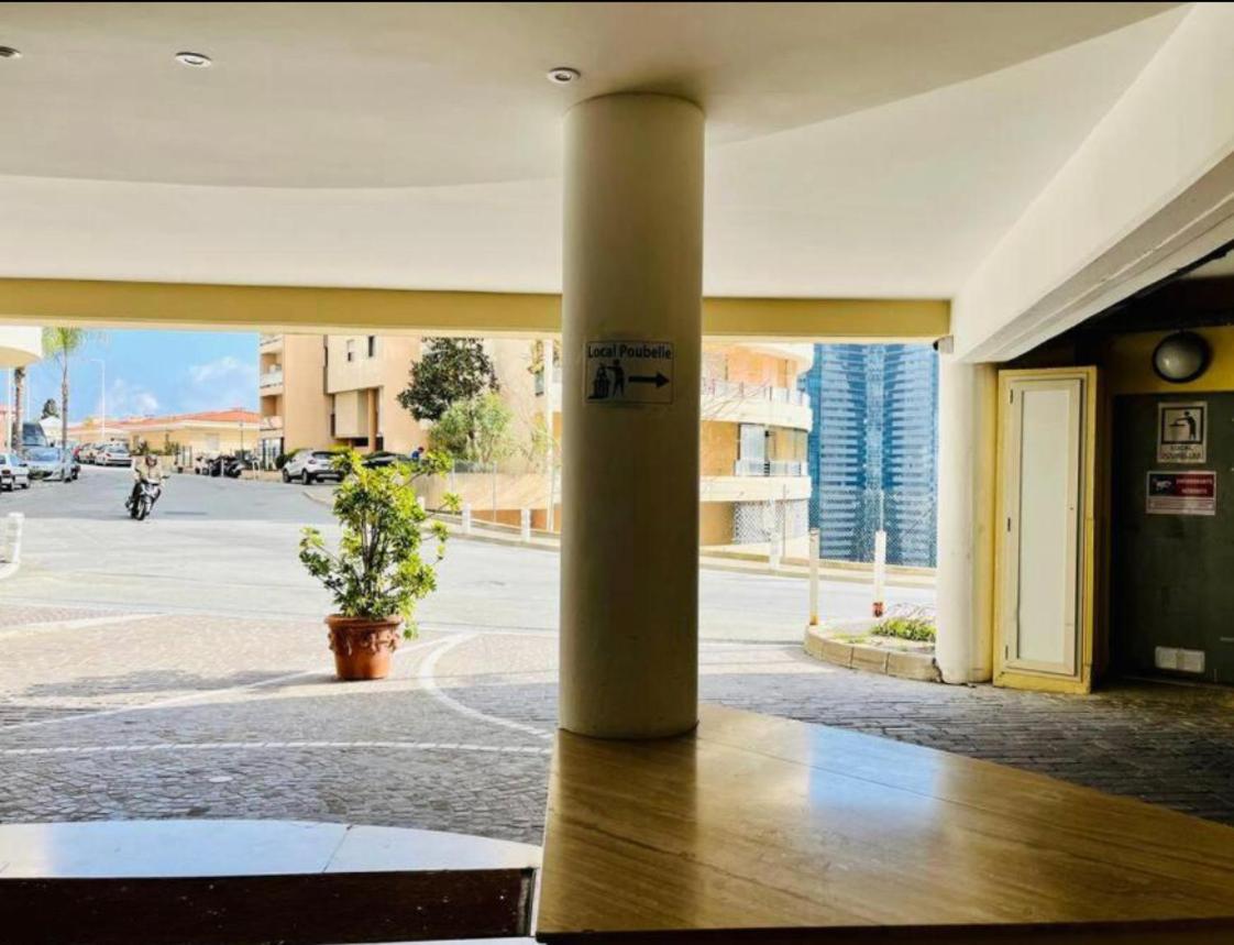 Reve Au 7E Ciel Piscine Baie De Monaco Apartment Beausoleil Bagian luar foto