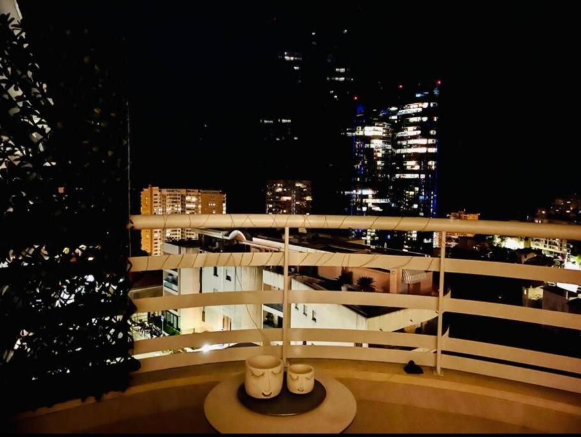 Reve Au 7E Ciel Piscine Baie De Monaco Apartment Beausoleil Bagian luar foto