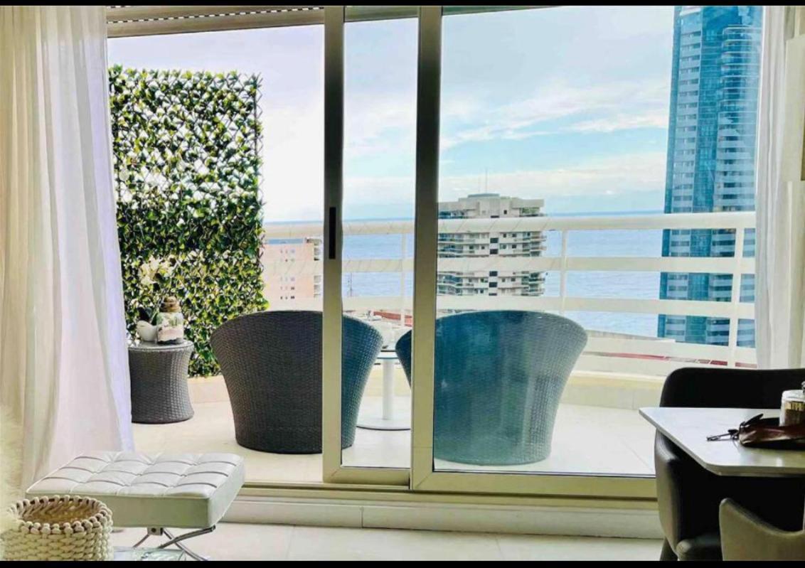 Reve Au 7E Ciel Piscine Baie De Monaco Apartment Beausoleil Bagian luar foto